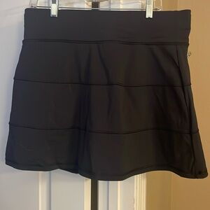 T by Talbots black tiered skort
